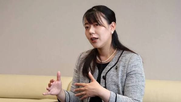 Bir Doğum İzni, Bir Sistem Sorgusu: Shoko Kawata ve Japonya'da Kadın Olmanın Politikası