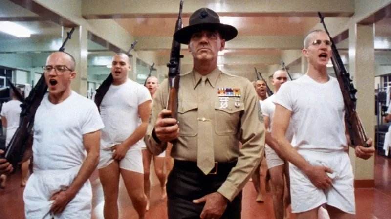 Full Metal Jacket: Bir İnsan Nasıl Silaha Dönüşür?
